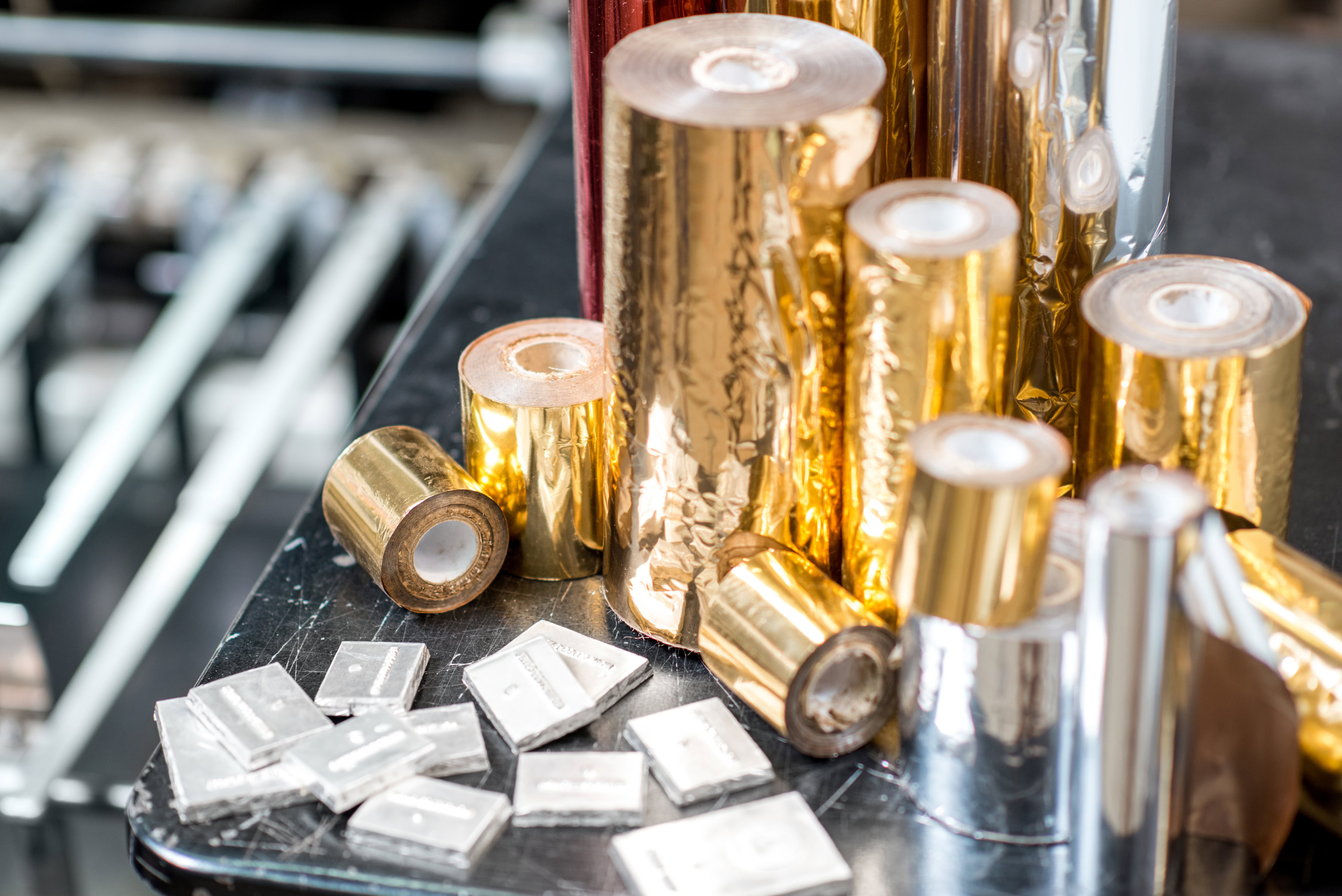 gold foil rolls for embellishment printing